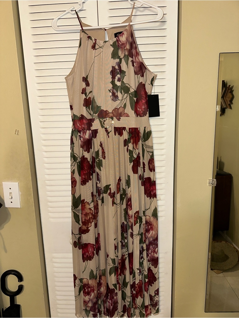 NWT Alexa B Size 6P Petite Floral Mesh Halter Maxi Dress with Rhinestone Buckle